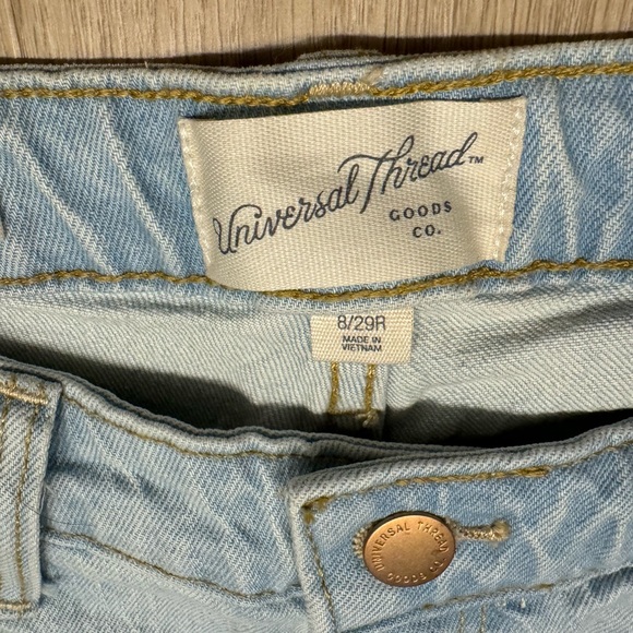 Universal Thread Straight Jeans - Picture 3 of 6